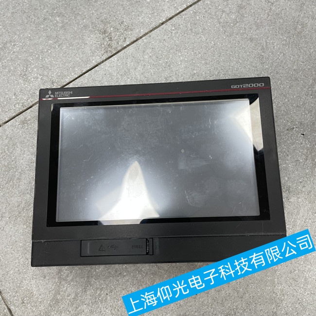 上海三菱觸摸屏藍屏花屏白屏故障維修哪家專業?